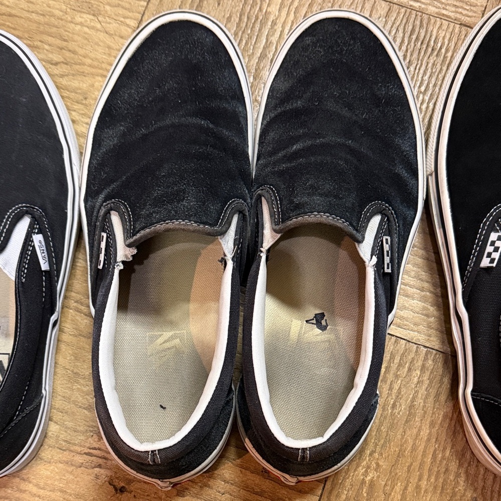 Vans Classic Suede Black Slip-On Sneakers